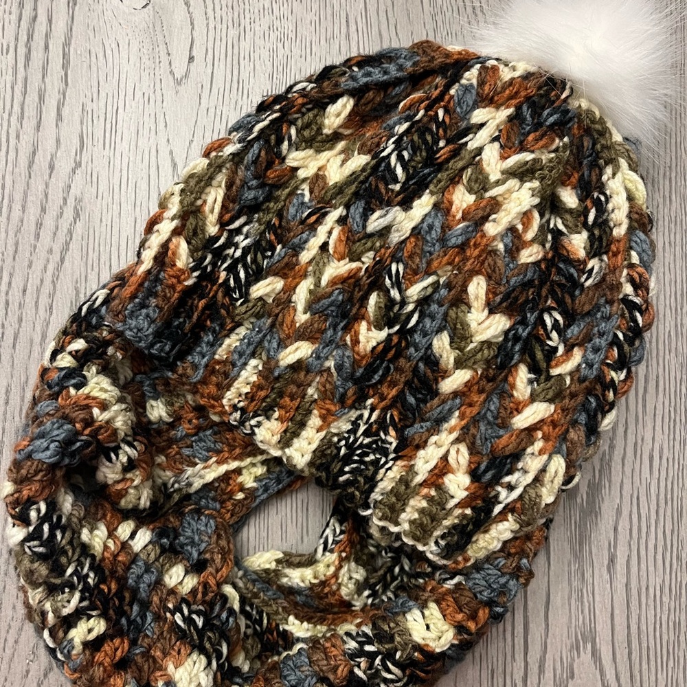 Handmade Chunky Knit Multicolor Beanie and Scarf Set